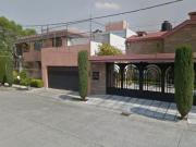 BONITA CASA EN UNA EXELENTE UBICACION CERCA DE ESCUELAS...