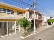 bonita casa en una exelente ubicacion cerca de escuelas...