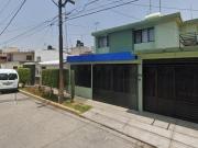 bonita casa en una exelente ubicacion cerca de escuelas...