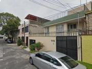 bonita casa en una exelente ubicacion cerca de escuelas...