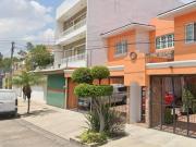 bonita casa en una exelente ubicacion cerca de escuelas...