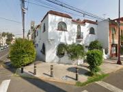 bonita casa en una exelente ubicacion cerca de escuelas...