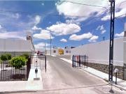 BONITA CASA EN VENTA DE RECUPERACION BANCARIA UBICADA EN...