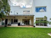 Bonita Casa en venta en super manzana 310 condominio...