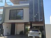 Bonita casa en venta nueva en Lomas de Angelópolis,...