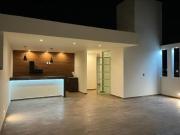 BONITA CASA EN VENTA TOTALMENTE EQUIPADA