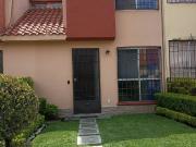 BONITA CASA FRACCIONAMIENTO MANANTIALES