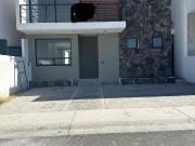 Bonita casa nueva en venta
