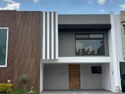 BONITA CASA NUEVA EN VENTA EN FRACC. EN BLVD FORJADORES