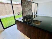 BONITA CASA nueva EN VENTA EN LOMAS DE ANGELÓPOLIS,...