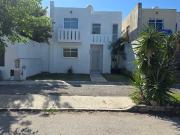 BONITA CASA RENTA CON ALBERCA EN EL NORTE DE MERIDA GRAN... BONITA CASA RENTA CON ALBERCA EN EL NORTE DE MERIDA GRAN...