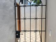 | Bonita casa tipo villa, totalmente amueblada en renta. |