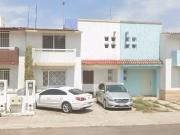 ¡BONITA EN CASA EN BUEN PRECIO! ¡2026 ! Sagrada Familia...