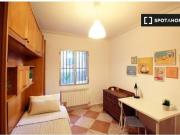 Bonita habitación con calefacción en piso de 5...