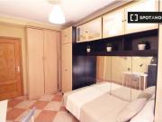 Bonita habitación con calefacción en piso de 5...