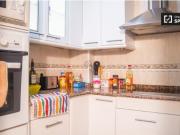 Bonita habitación en alquiler con trastero en...