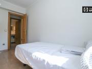 Bonita habitación en apartamento de 4 dormitorios... Bonita habitación en apartamento de 4 dormitorios...