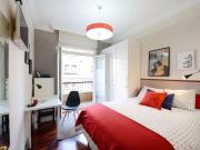 Bonita habitación en piso de 4 habitaciones en Bilbao