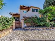 Bonita moradia V3 em zona residencial tranquila 152m²...