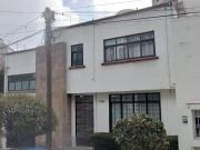 BONITA PROPIEDAD EN VENTA EN LA COLONIA DEL VALLE,...