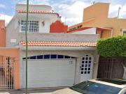 BONITA Y AMPLIA CASA DE REMATE BANCARIO EN LAS AMERICAS