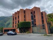Bonito apartamento 358m2 Urb. Miranda
