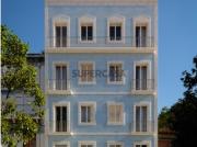 Bonito Apartamento T 1 com elevador, preservando fachada...