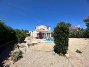 Bonito chalet con piscina privada en Les Tres Cales