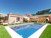 BONITO CHALET LLORET DE MAR