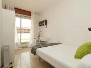 Bonito Habitación en Carrer de Caballero, Les Corts