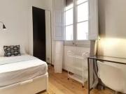 ¡Recién llegado! Habitación en Carrer de Còrsega, Vila...