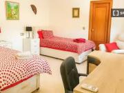 Bonito Habitación en piso compartido El Ventorrillo, Granada Bonito Habitación en piso compartido El Ventorrillo, Granada