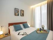 Único Piso de 1 habitación en Calle Alta 36, Puerta 1