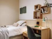 ¡En alquiler! Se alquila habitación en piso compartido...