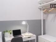 Único Se alquila habitación en piso de 5 habitaciones en...