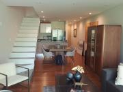 Bonito y funcional departamento de dos pisos