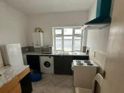 Book Centre Mansions, London, 4 Bedroom Flat