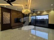 Booking 2 Bed DD 1st Floor West Open Corner Lift Car...