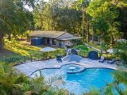 Booloumba Creek Farmhouse Sanctuary with lifestyle and a...