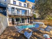 BORDEAUX SAINT GENES MAISON FAMILIALE JARDIN PISCINE PARKING