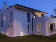 BORGO S LORENZO VILLA MQ 300 RIMESSA PARCO