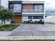 BOSQUES DE SANTA ANITA CASA DE LUJO EN VENTA