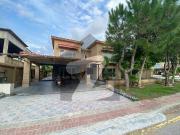 Boulevard Corner Two Side Open Luxury Villas For Sale in...