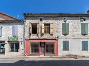Boutique, appartement, cour