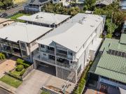 Boutique Bayside Apartment Walk to the Waterfront,...