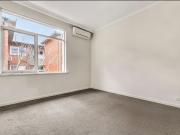 Boutique Block Great Position