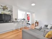 Boutique Designer Apartment With A Double Lock Up Garage...