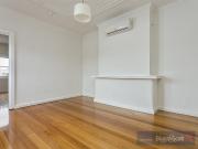 BOUTIQUE ONE BEDROOM ART DECO APARTMENT, AIR...