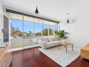 Boutique Style On The Cusp Of Clovelly, Oversized Layout...