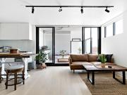 Boutique with direct Sydney Road access